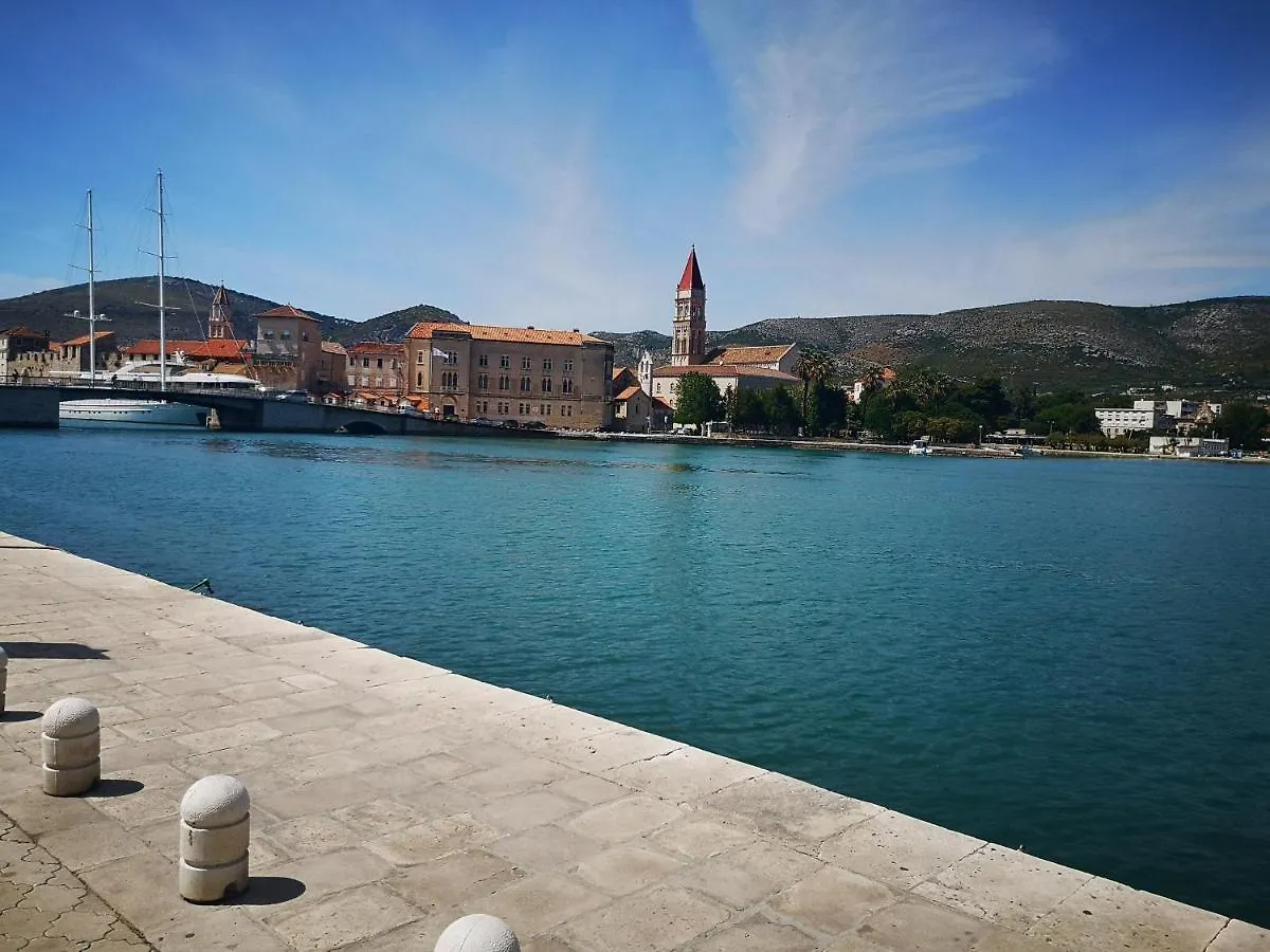 Apartment Apartman Petrovic City Center Trogir Croatia
